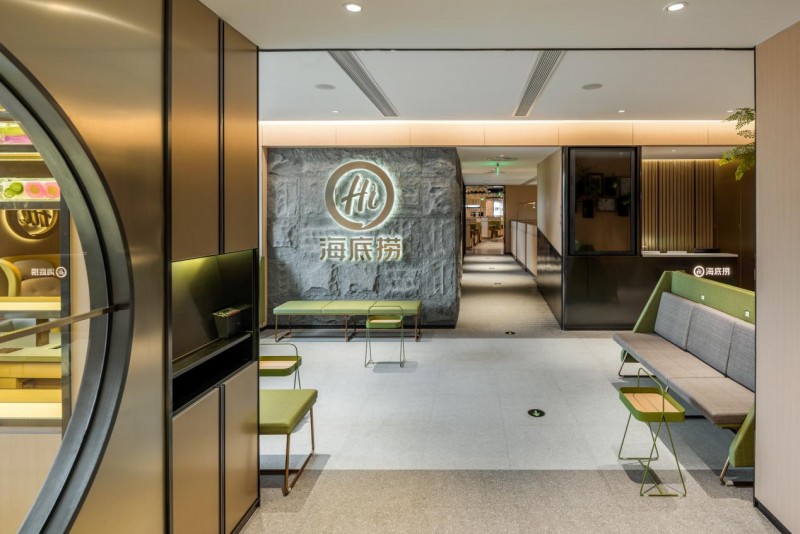 海底捞翻台率破4背后：政策红利 场景革命双轮驱动增长